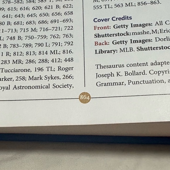 Scholastic Children's Dictionary with Red and Blue Cover - Picture 3 of 3